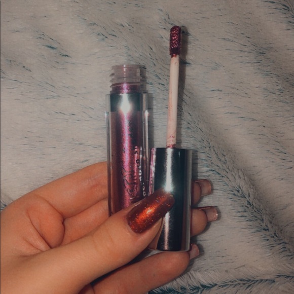 colourpop liquid eyeshadow - Picture 3 of 3